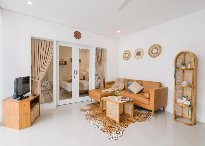 Noni Kerobokan - By Bali Lyfe Venture Villa