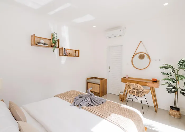 Noni Kerobokan - By Bali Lyfe Venture Seminyak